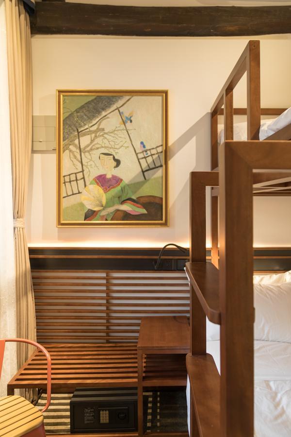 Courtyard Guesthouse, Пекин Экстерьер фото
